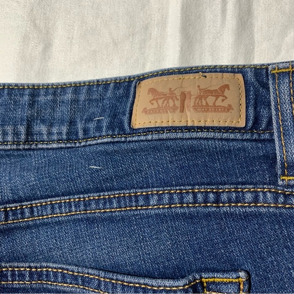 Plus Size Levi's 590 Bootcut Fuller-Waist Jeans, Size 16 M (Regular Inseam), GUC - Picture 2 of 8